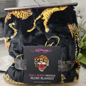 Ed Hardy Oversize Throw 90 x 90 Fierce Tigers Print on Black Full/Queen New